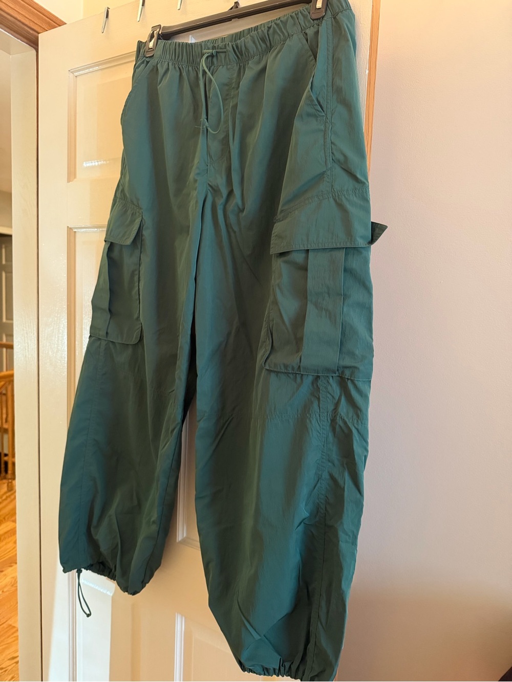aerie Deep Green Cargo Joggers